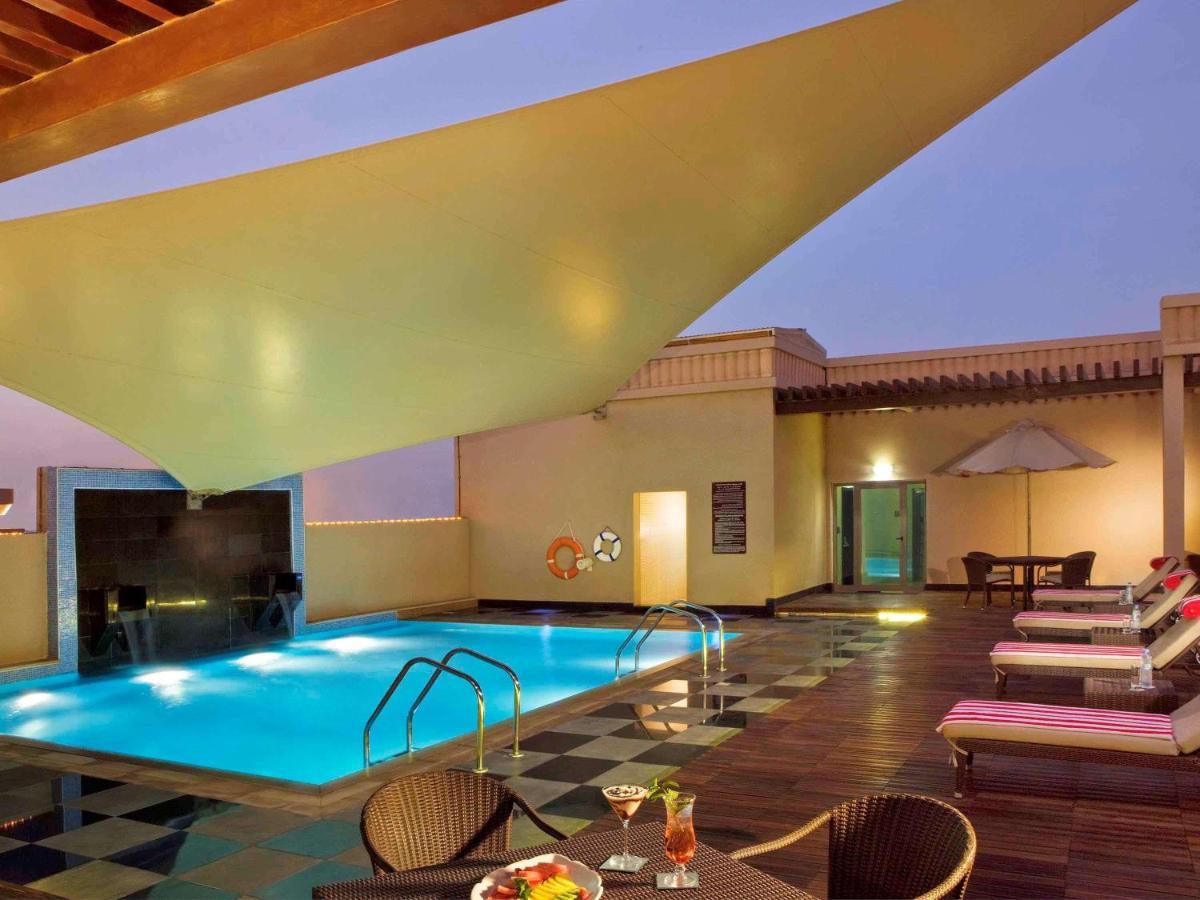 Mercure Gold Hotel, Jumeirah, Dubái Exterior foto